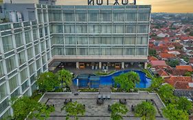 Luxton Hotel Cirebon